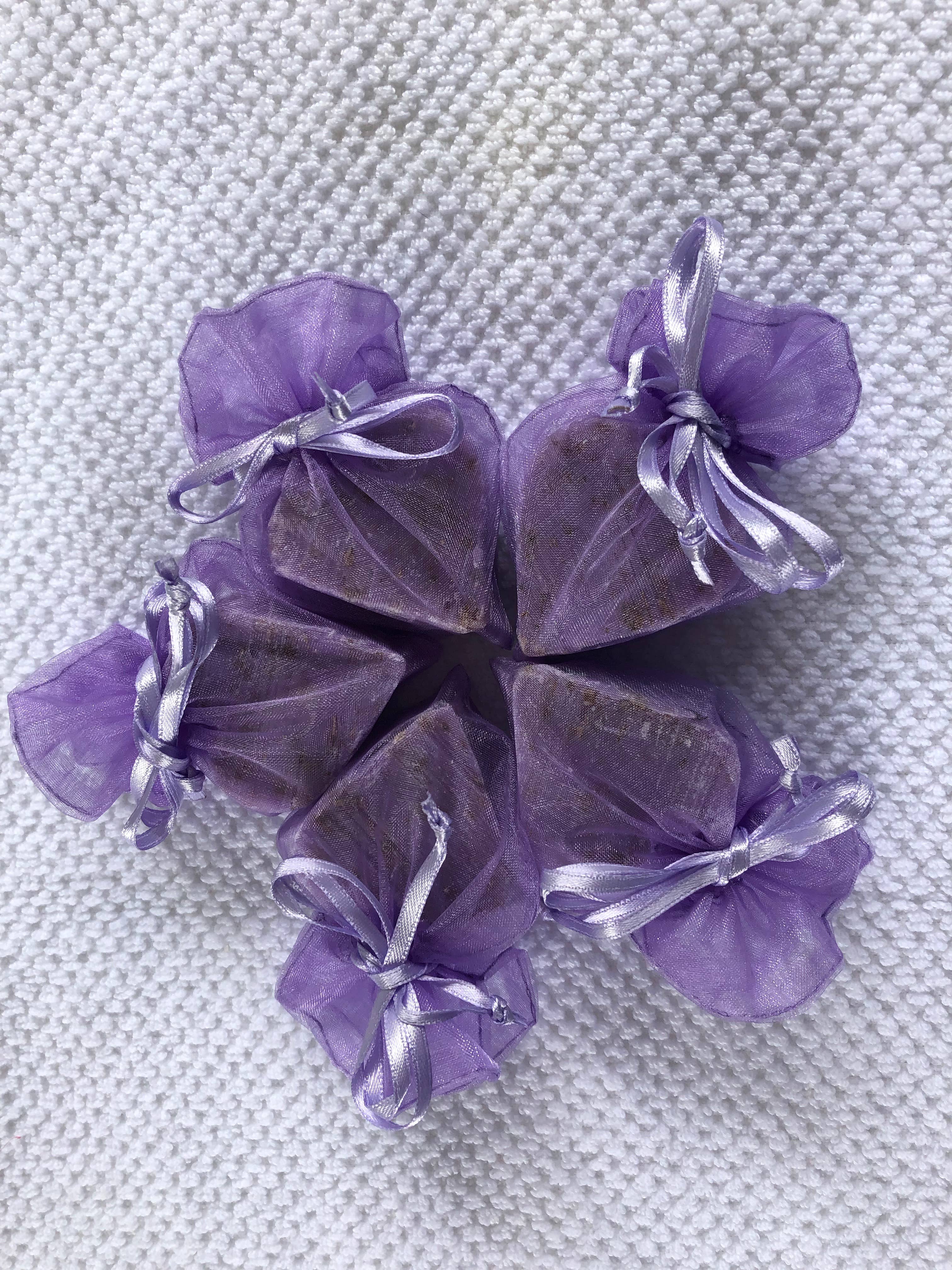 La Belle France - Wholesale Bar Soap - Tiny Heart Soaps wrapped in Organza Gift Bag5