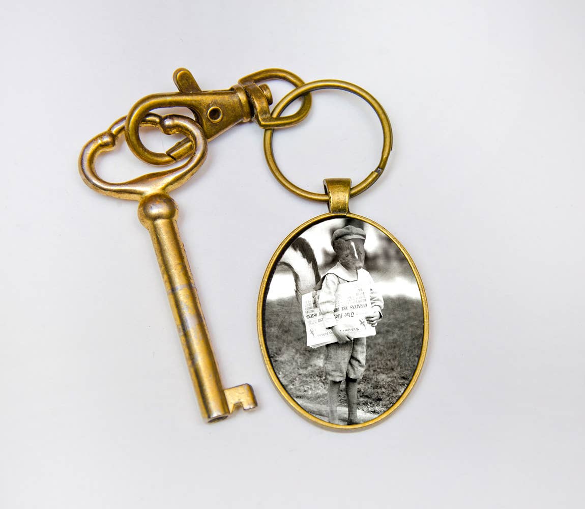 The Wild Oddisorium - Wholesale Keychain - Unisex - Skunk Creepy Cute, Gold Zipper Pull, Cute Bag Charm0