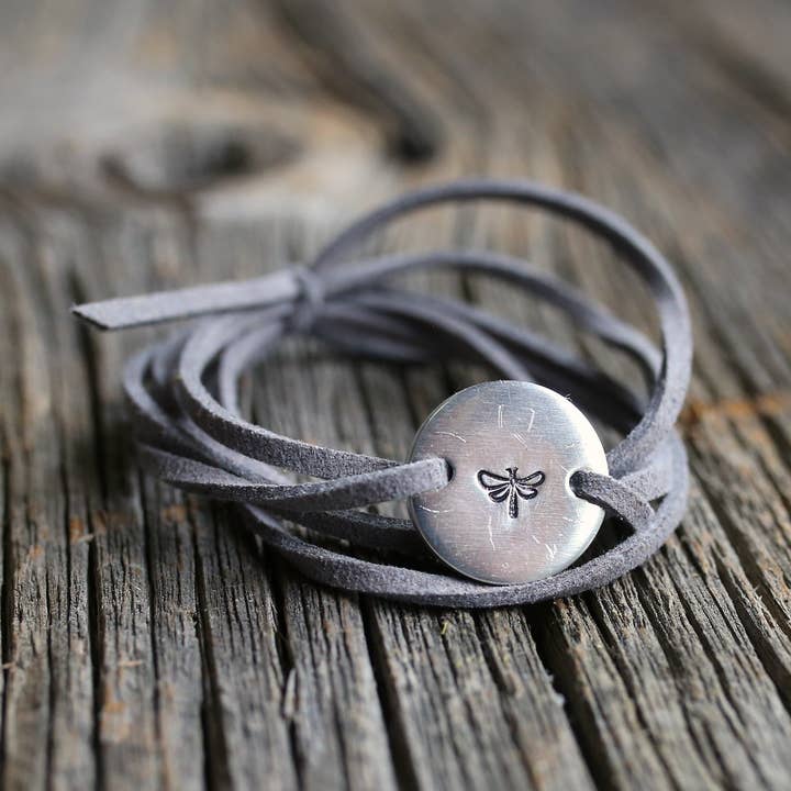Bracelet en forme de libellule pour la vente par B.Stamped