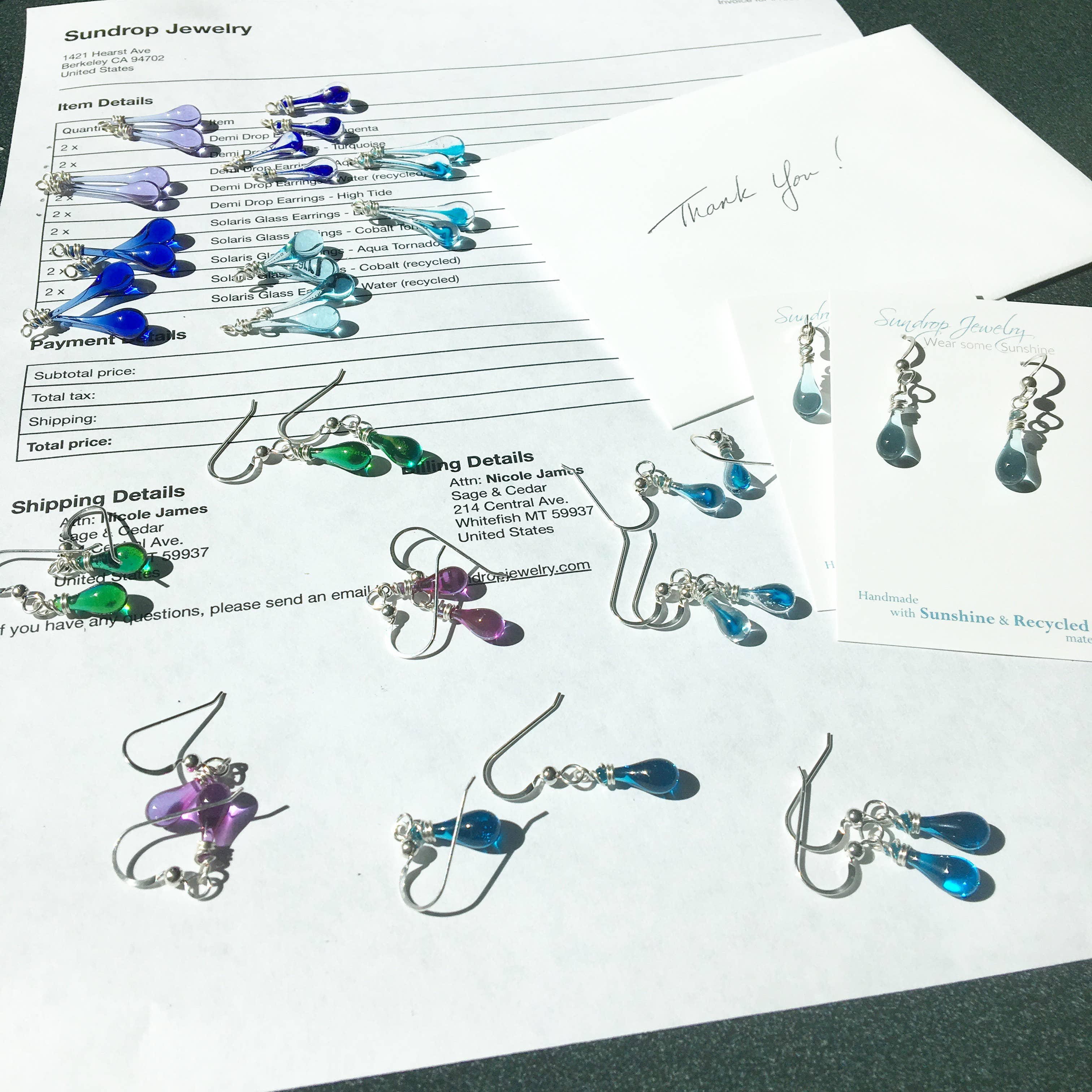 Sundrop Jewelry - Wholesale Pendant/Charm Necklace - Lyra Glass Teardrop Pendant Necklace with Silver Spiral2