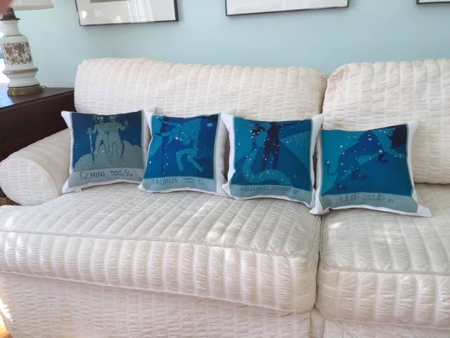 That Fabled Shore Home Decor - Vendita all'ingrosso Cuscini decorativi - Scorpione Art Deco Zodiaco Cuscino 14x14 In Poliestere filato 2