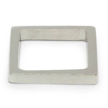 Firkantet Ring for engroshandel hos Gina Rios Jewelry