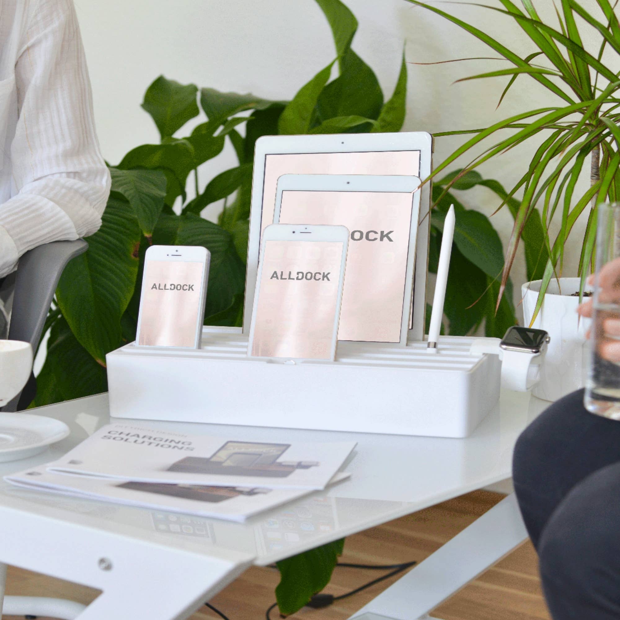 REMOVED BRAND - Wholesale Charging Dock - All-Dock Apple Watch - White1