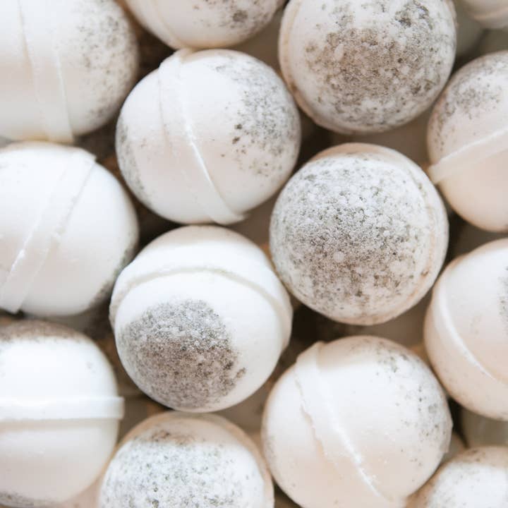 Old Whaling Company - Wholesale Bath Bomb/Fizz - Seaweed & Sea Salt Bath Bomb