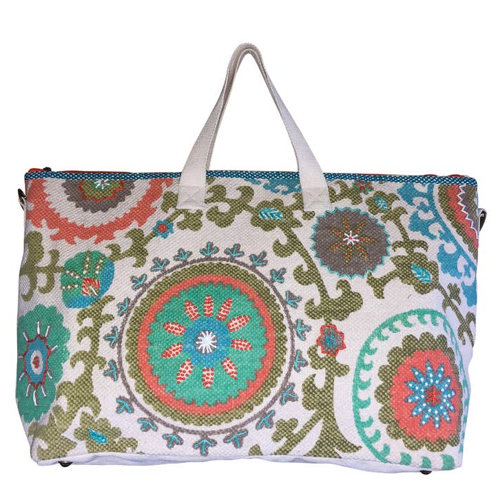 Sac de week-end durable Mandala Summer Traveler pour femme pour la vente par Chloe & Lex