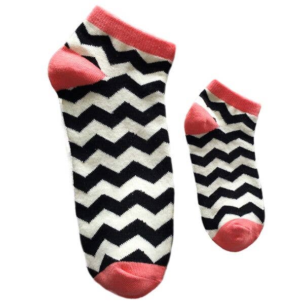 Ensemble de chaussettes Zigzag Mommy & Me pour la vente par Boogie Toes