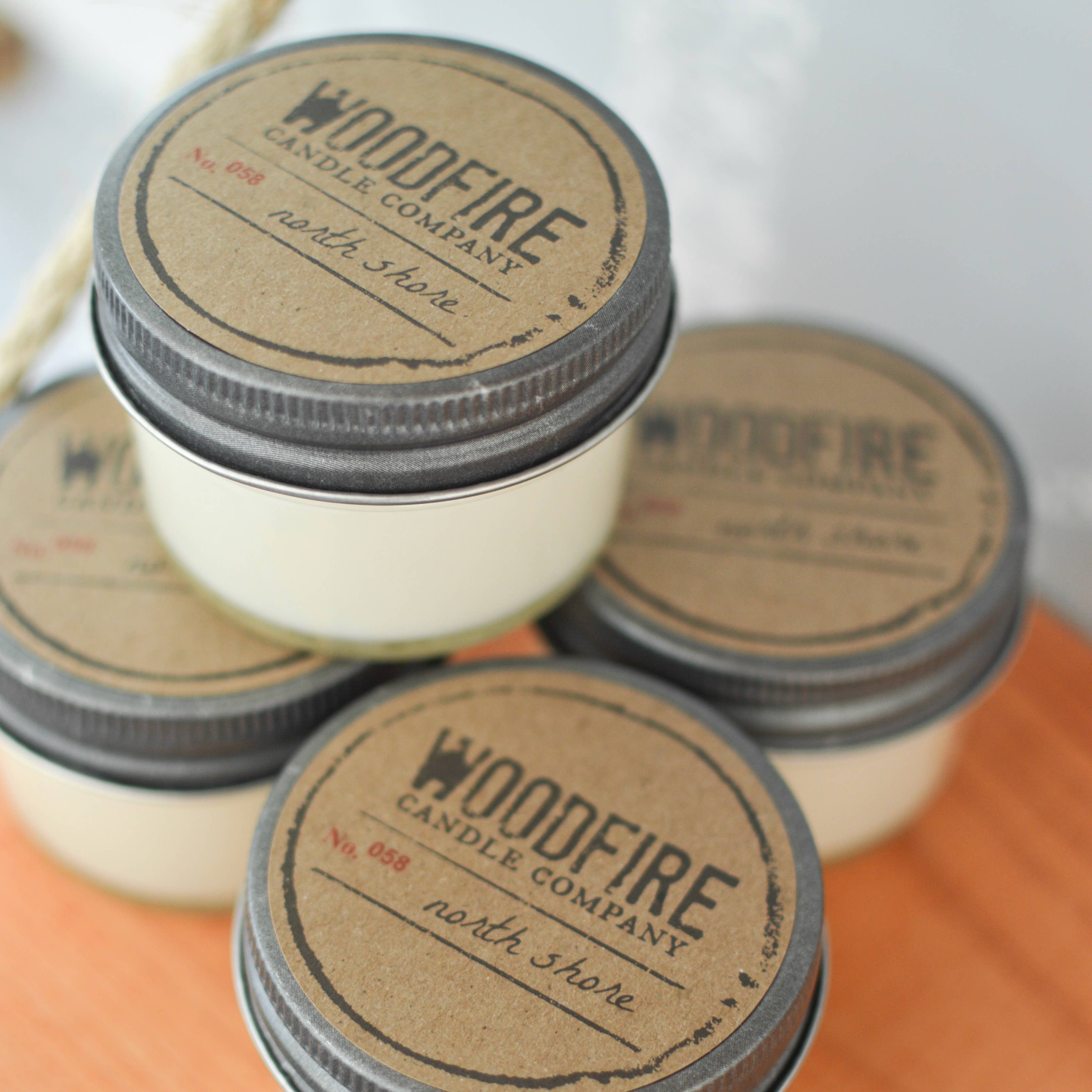 Woodfire Candle Company - Vente Bougie en bocal - Bougie en cire de soja avec mèche en bois dans un pot en verre - Cadeau de bas de Noël2