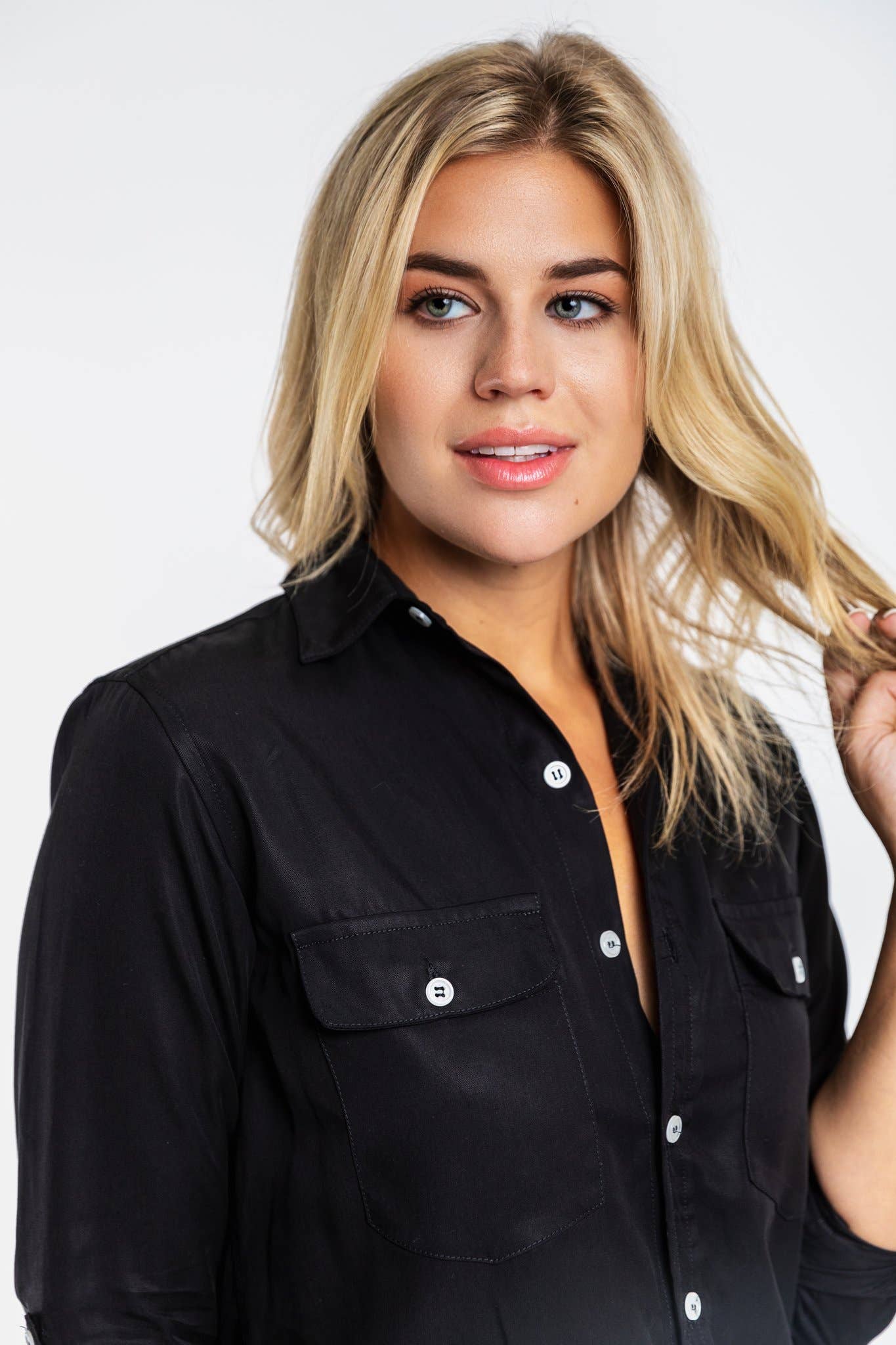 Emily Phillips Clothing - Vente Chemise à col boutonné – femme - Chemise Noire Tencel pour petite amie1