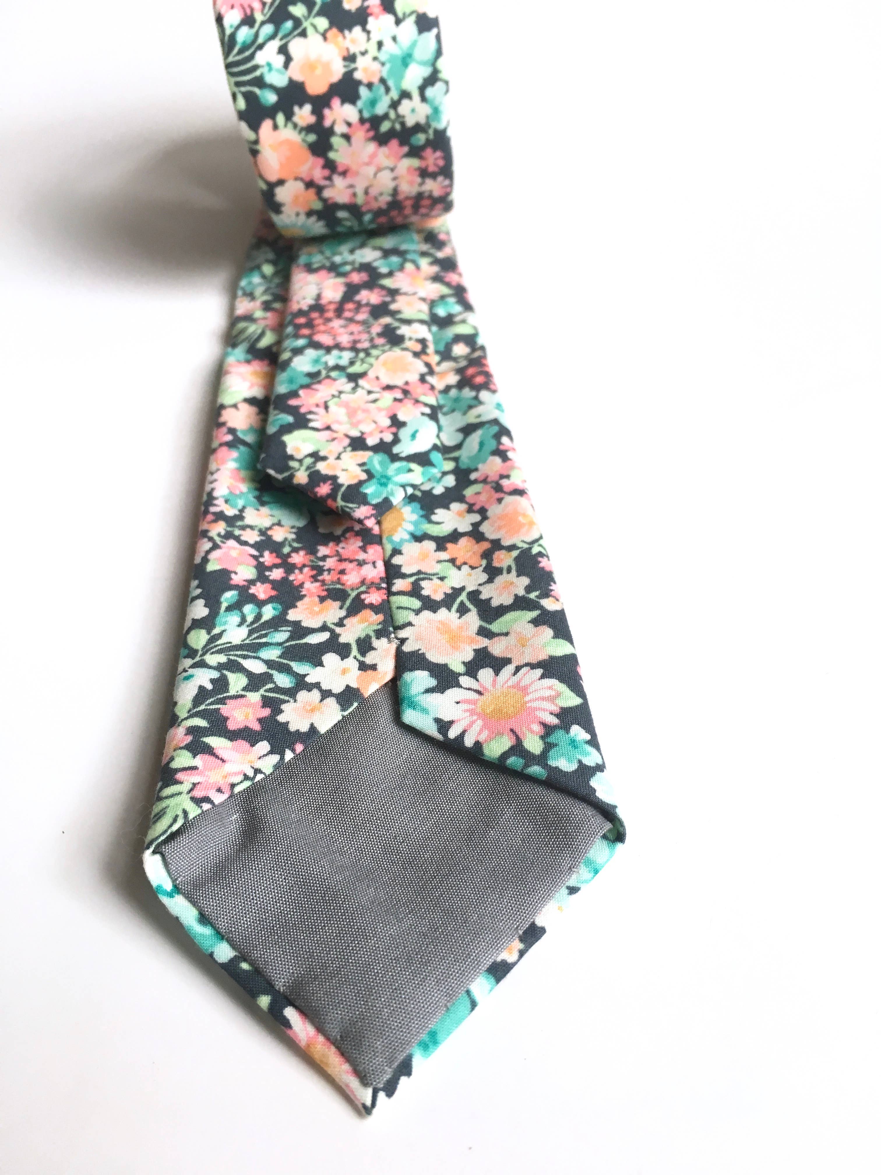 Lindsay Brook Designs - Wholesale Necktie - Men's - Agapanthus Floral Neck Tie1