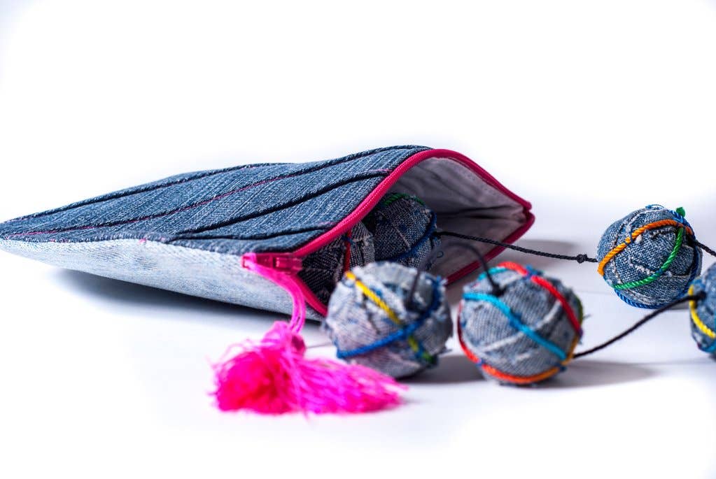 World Peaces - Wholesale Coin Purse - Women's - Denim Coin Purse w/Pink Tassle1