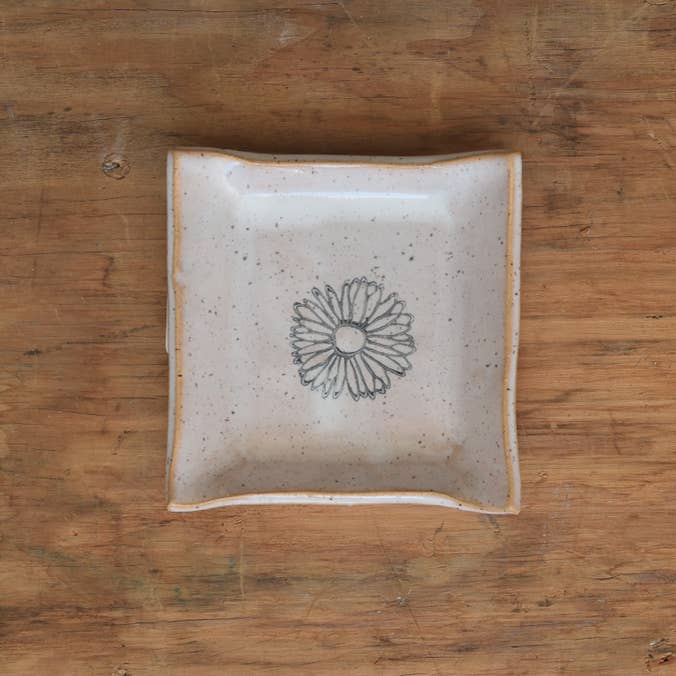 Mud & Maker - Wholesale Jewelry Dish - Square Dish - Daisy