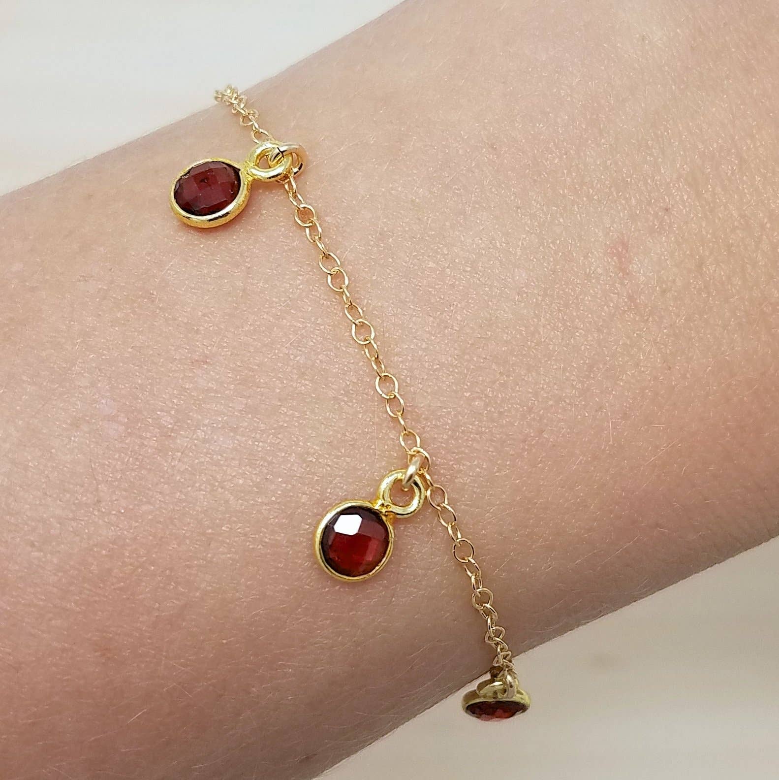 MissElenious Jewelry - Vendita all'ingrosso Braccialetto con ciondolo/pendente - Bracciale shaker granato0