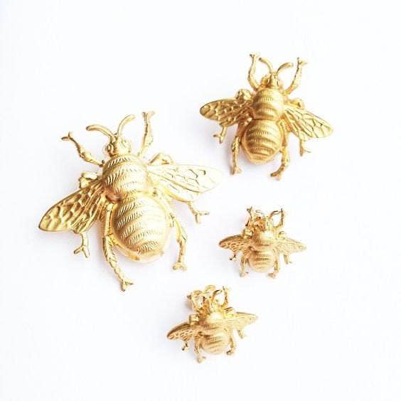 Red Truck Designs - Wholesale Brooch - Gold Bumblebee Tie Tack / Brooch Spring Honeybee2
