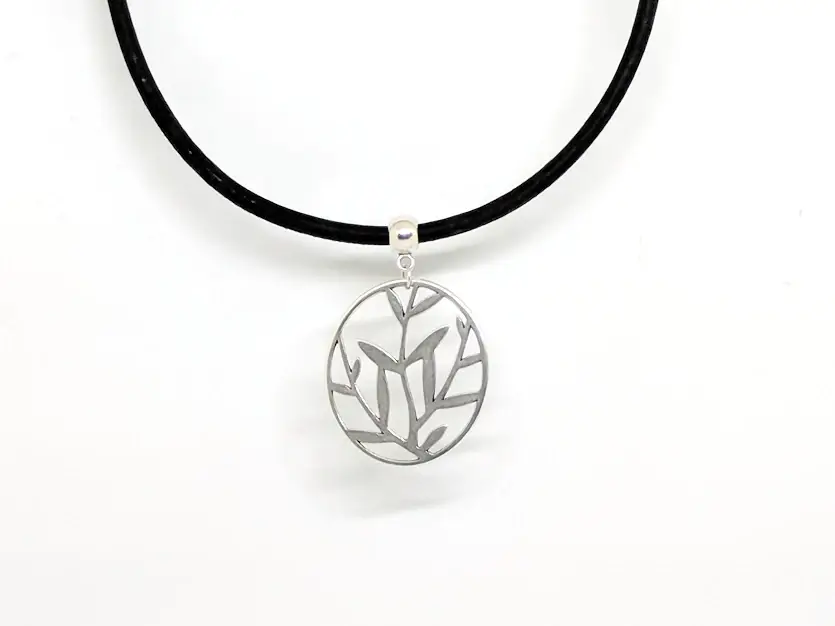 Elisabetta Studio - Wholesale Pendant/Charm Necklace - Leaves Cork Necklace - Black0