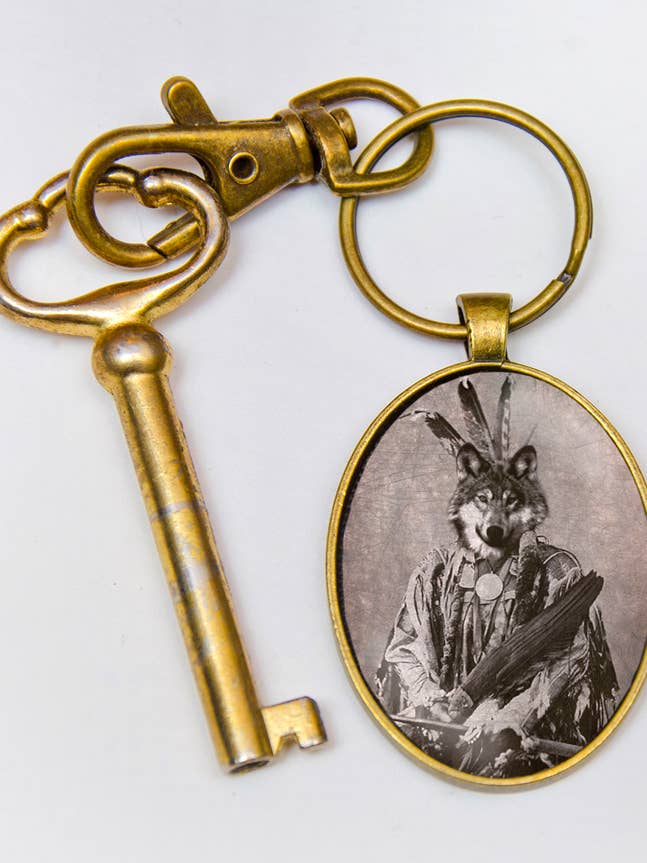 Amérindienne, porte-clés loup amoureux, porte-clés tribal pour la vente par The Wild Oddisorium