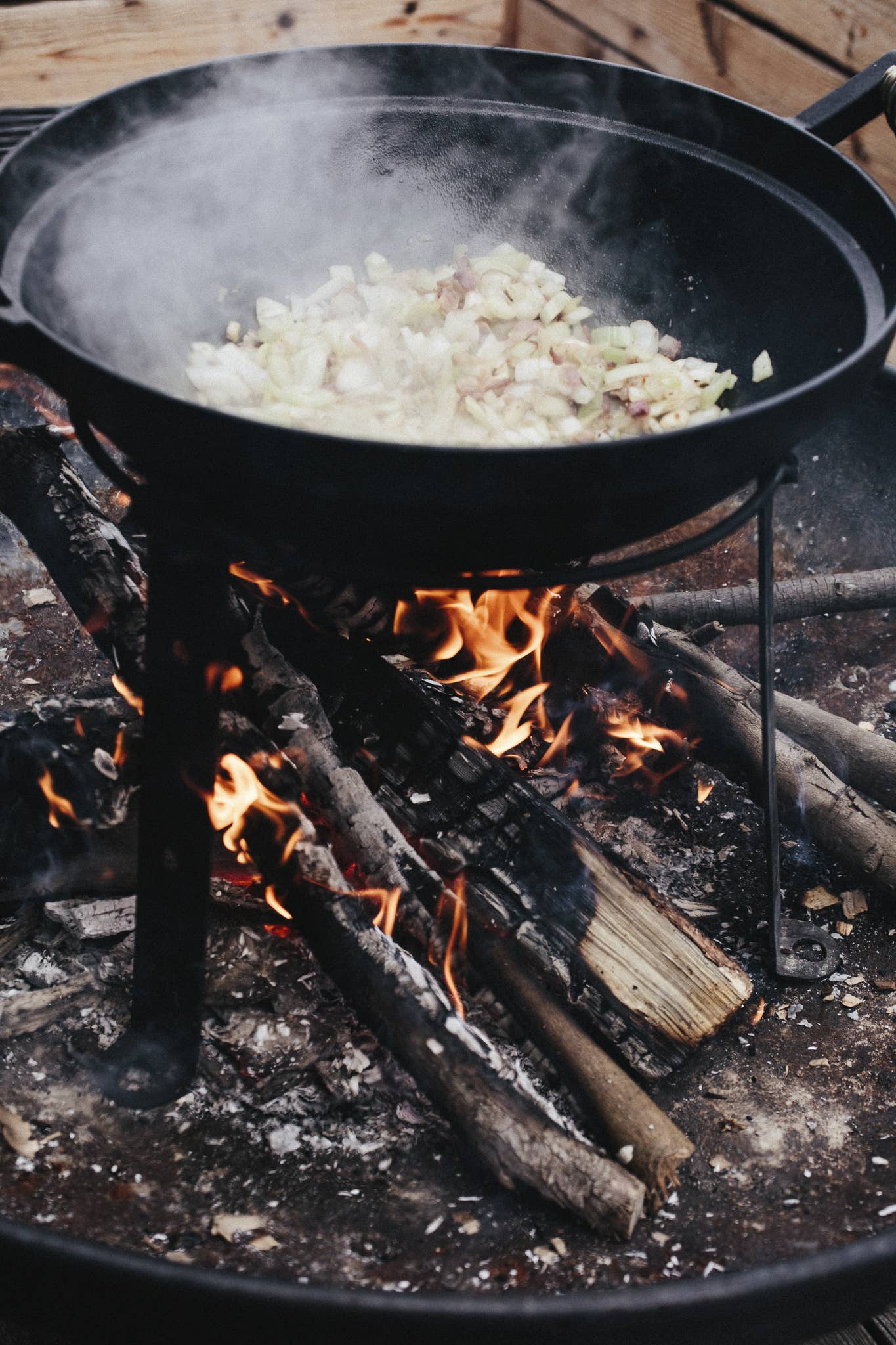 Barebones - Wholesale Outdoor Grill Tools - All-In-One Cast Iron Grill12