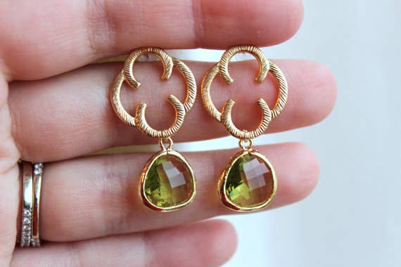 Laalee Jewelry - Wholesale Dangle Earrings - Peridot Green Earrings Gold Clover1
