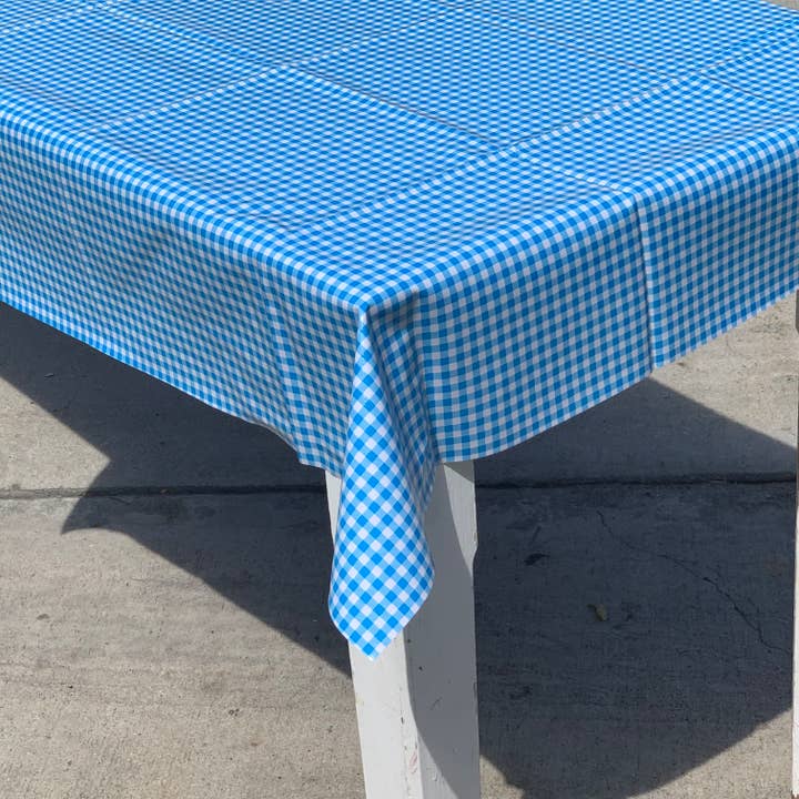84" x 47.5" Rectangle Gingham Tablecloth for wholesale by Oilcloth International