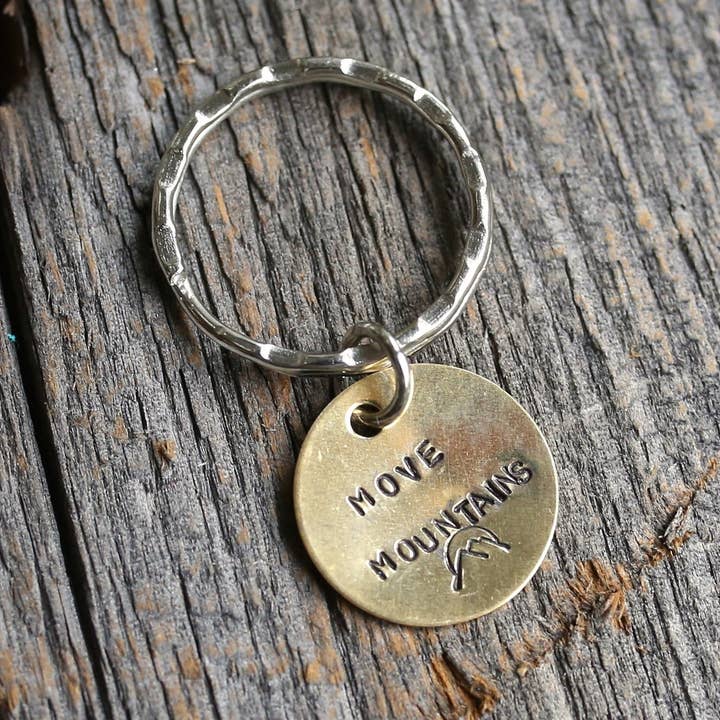 Porte-clés Move Mountains pour la vente par B.Stamped