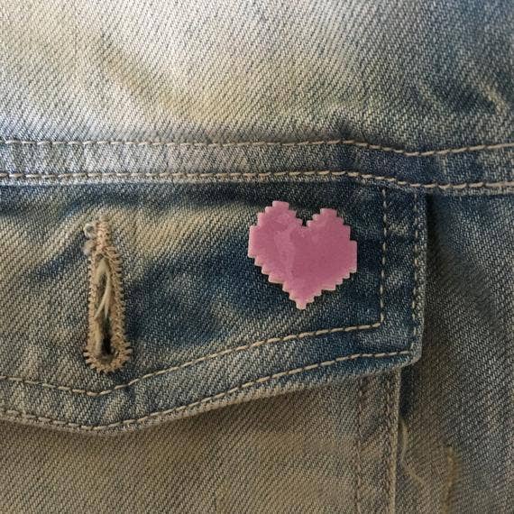 Esel Kong Herz Pin für den Großhandel von 8-Bit Zero