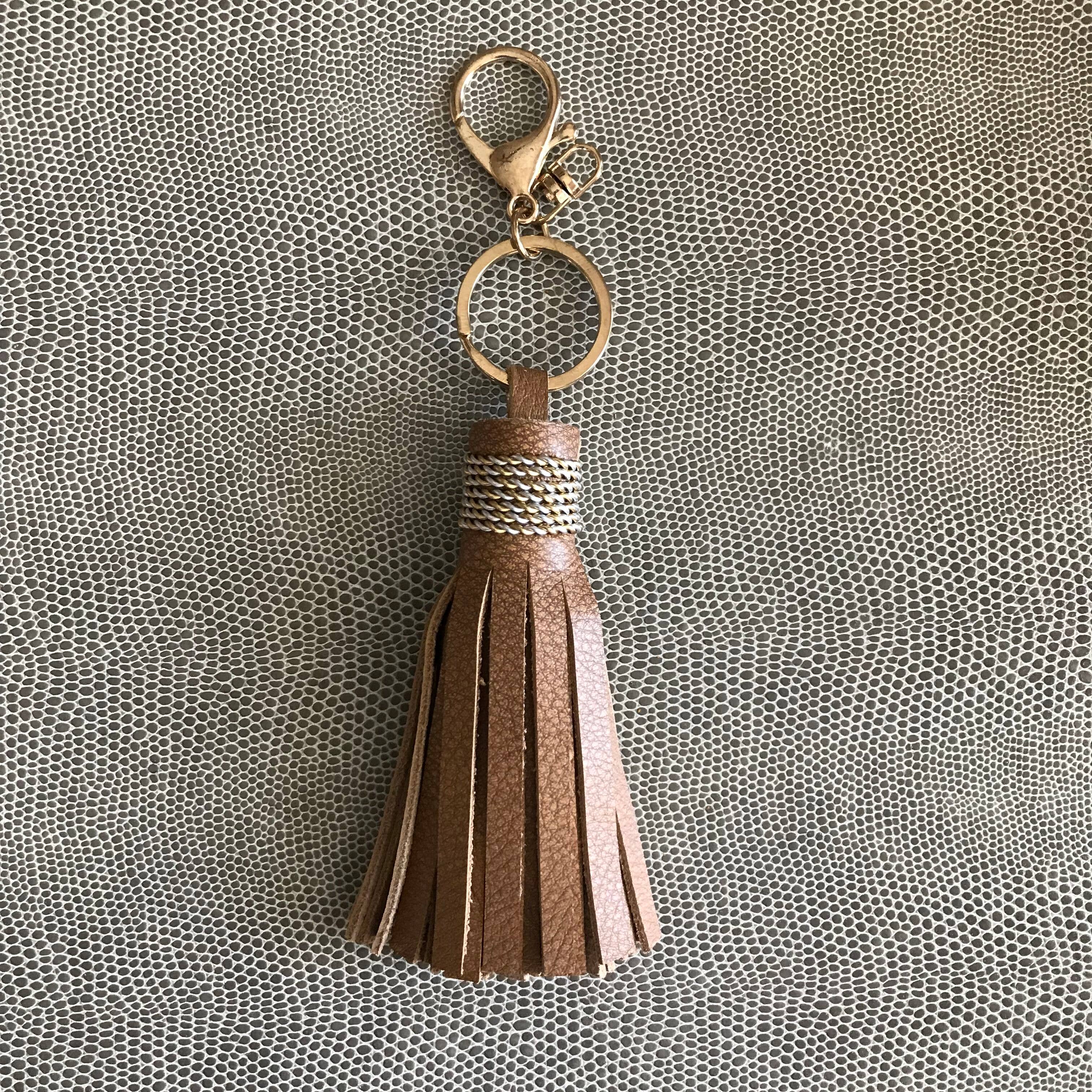 Everley Dawn – wholesale Nyckelringar - Dam – Läder Classic Tofs Nyckelring2