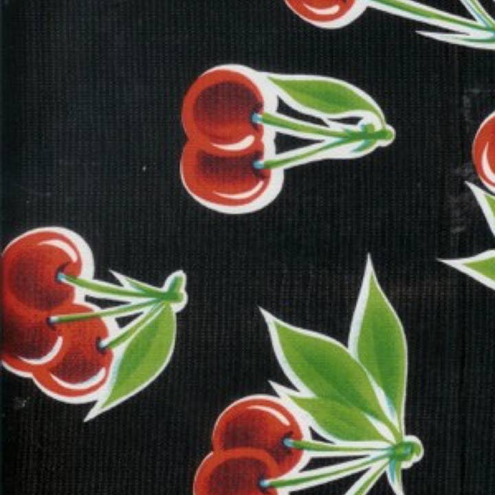 Oilcloth International - Wholesale Tablecloth - 84" x 47.5" Rectangle Stella Tablecloth