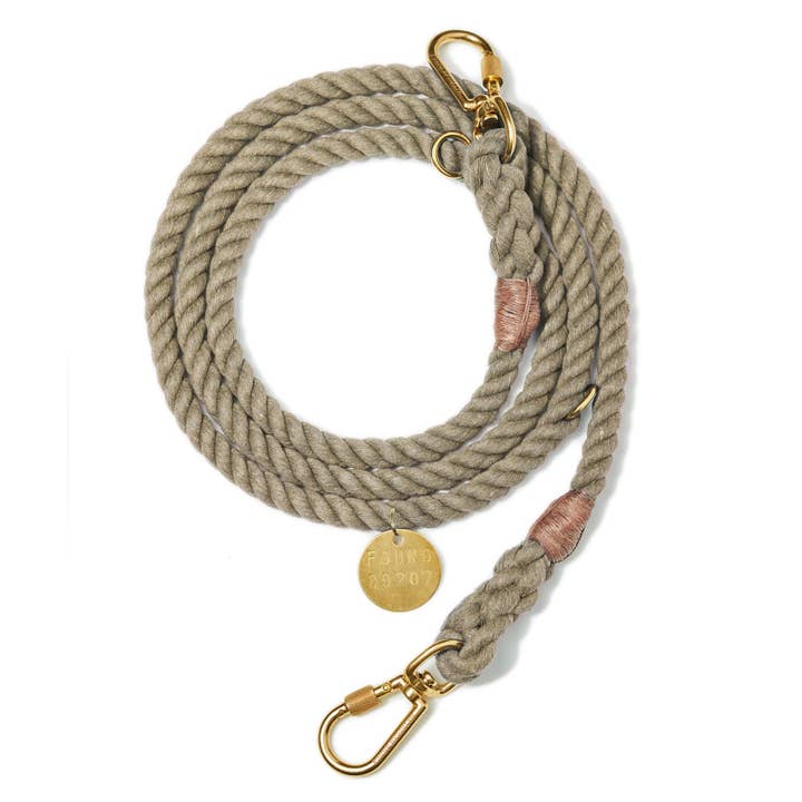 Laisse pour chien en corde marron foncé réglable originale pour la vente par Found My Animal