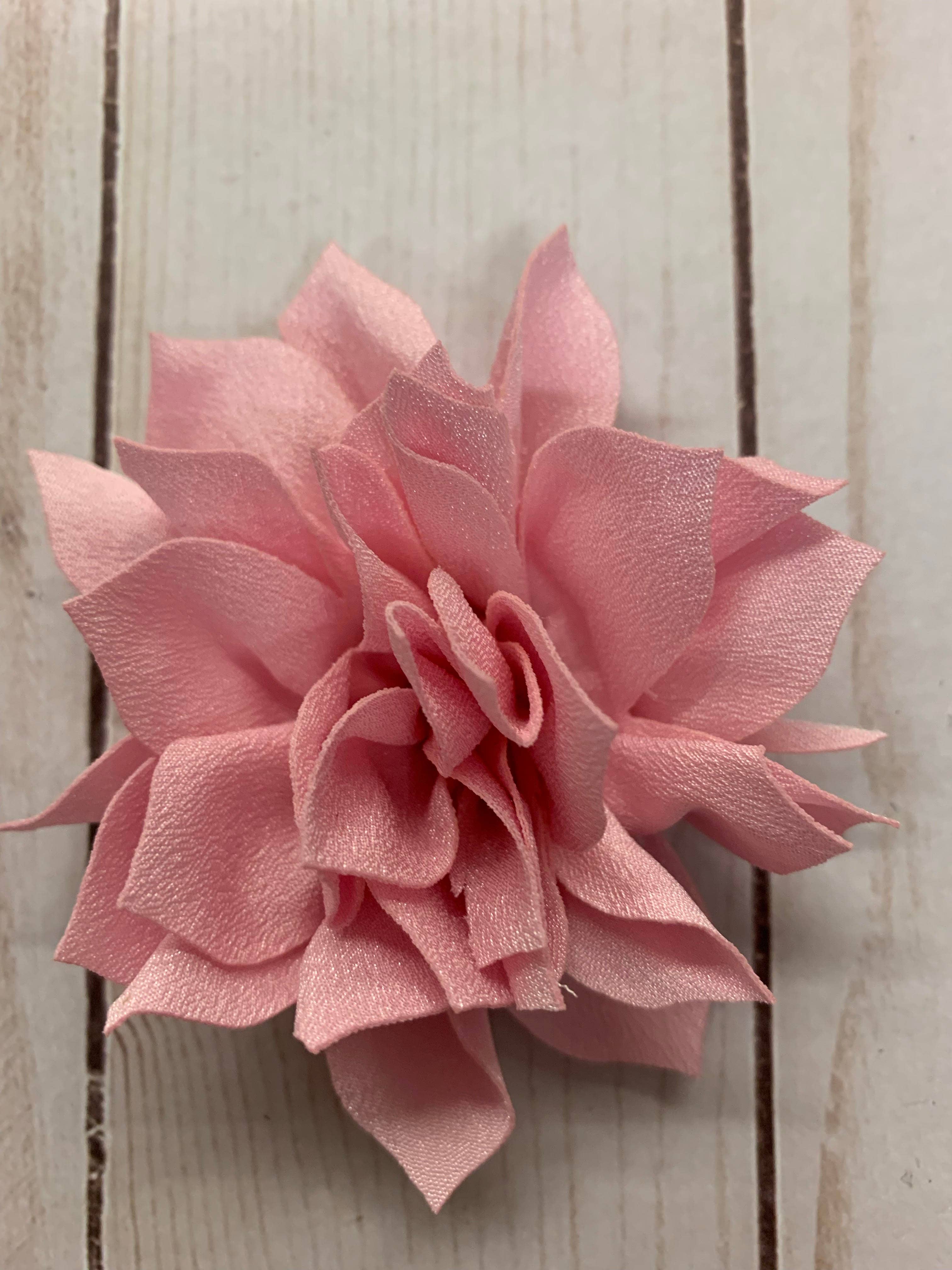 Rachel's Ribbons - Wholesale Hair Clip - Kids - Lily Flower Clip - Medium2
