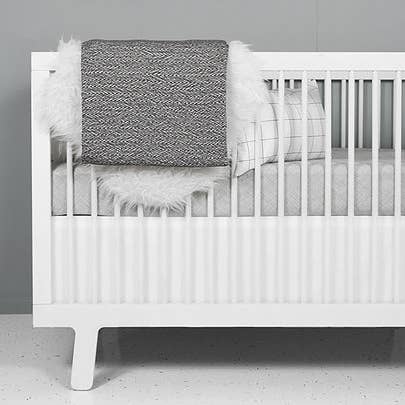 Olli+Lime - Wholesale Cot/Crib Sheets - White Crib Skirt1