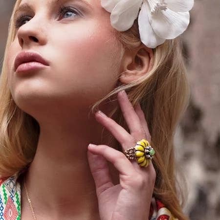 Sweet Romance Jewelry – wholesale Cocktail/Statement Ring – Gul Ringblomma Blomma Ring