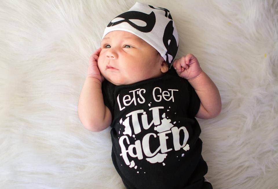 spillthebeansetc – wholesale T-shirts med screentryck – Dam – Låt oss få Tit inför rolig amning0