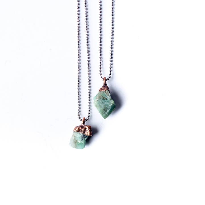 Colar esmeralda crua por atacado de HAWKHOUSE