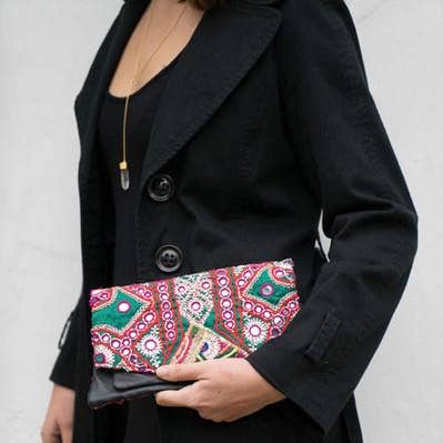 Embreagem Gujarati vintage em prata por atacado de Viajera Designs