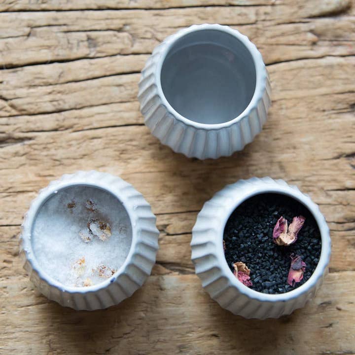 Cambria saltkällare för wholesale av Gather & Serve