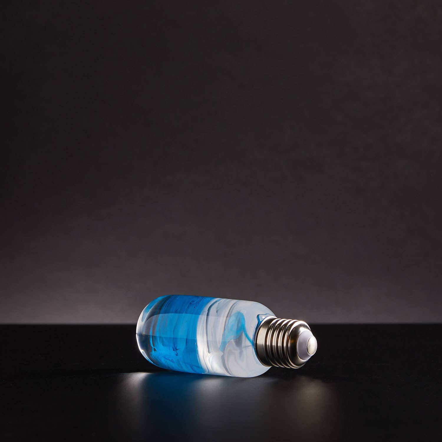 EP Design Lab - Wholesale Light Bulb/Puck - Creative Resin Led Bulb // Blue2