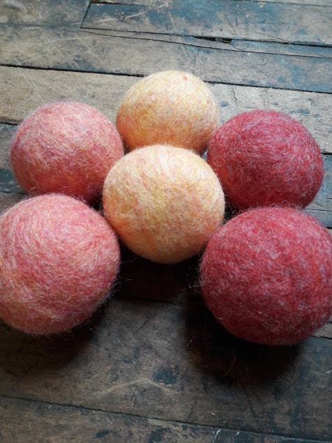 Bog Berry Dryer Balls - Wholesale Dryer Balls - Wildflowers assortment set of 6 wool dryer balls1