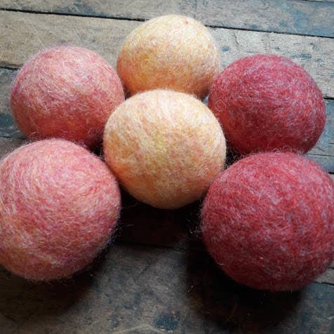 Bog Berry Dryer Balls - Wholesale Dryer Balls - Wildflowers assortment set of 6 wool dryer balls1
