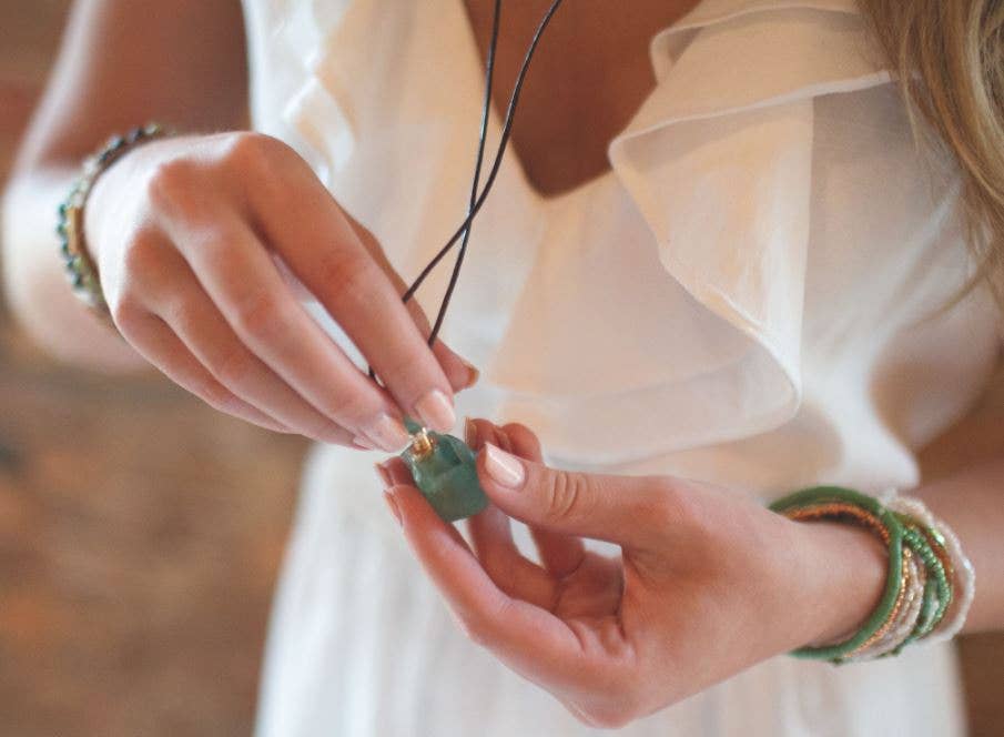 BOPS WHOLESALE - Wholesale Pendant/Charm Necklace - ZENGO STONE VIAL NECKLACE "AMAZONITE"4