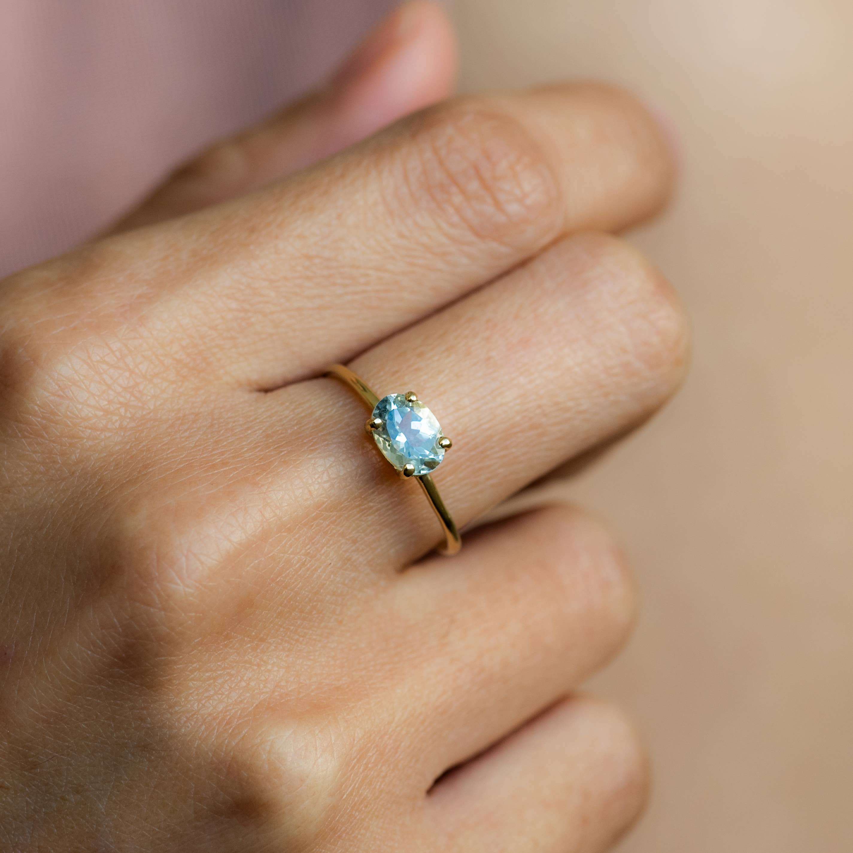 Minette – Anel de pedra única/solitário por atacado – Banda Breanne Aquamarine - Base de latão1