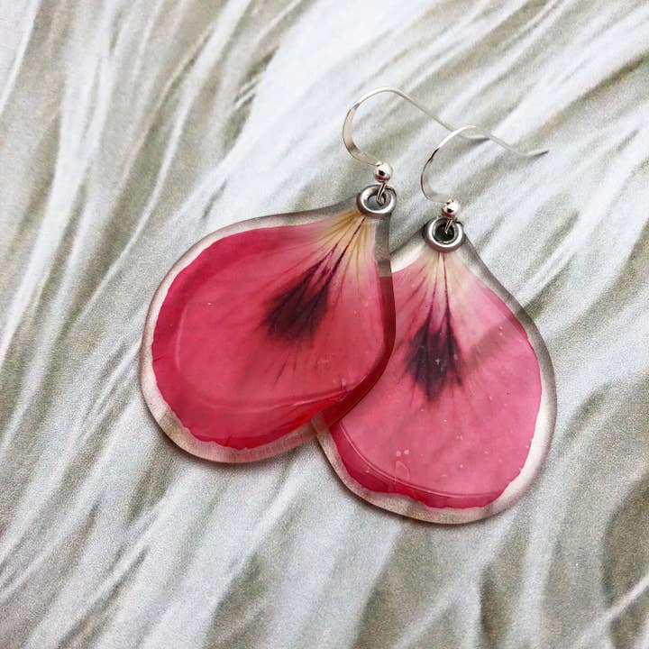 Petal Connection - Vente Boucles d'oreilles pendantes - 63098 Boucles d'oreilles pétales de géranium rose2