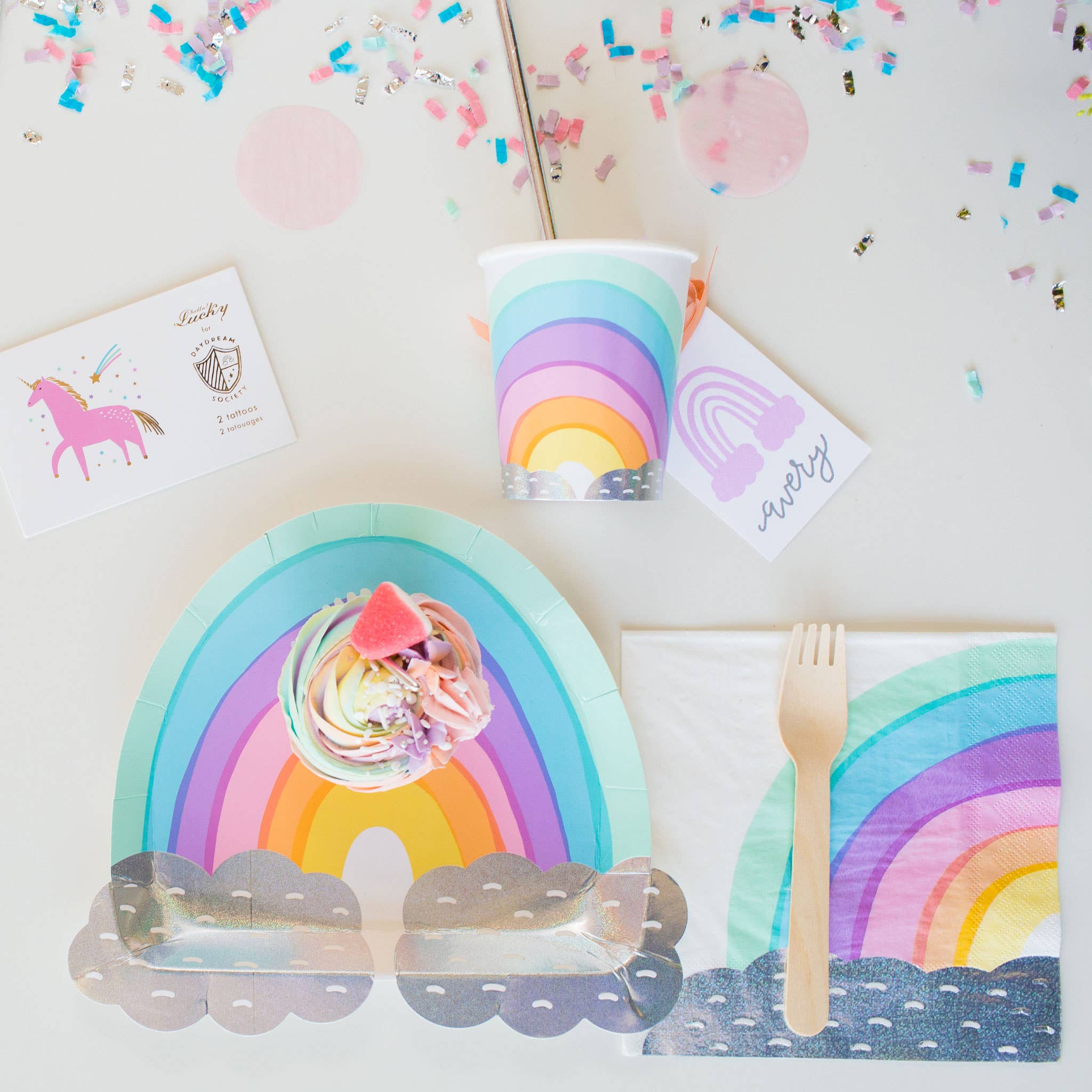 Jollity & Co. + Daydream Society – Großhandel Einwegteller – Over the Rainbow Große Teller - 8 Pk.2