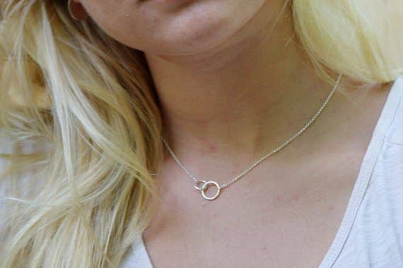 DesignbyGam – wholesale Hänge-/berlockhalsband – Silver förregling cirkel halsband1