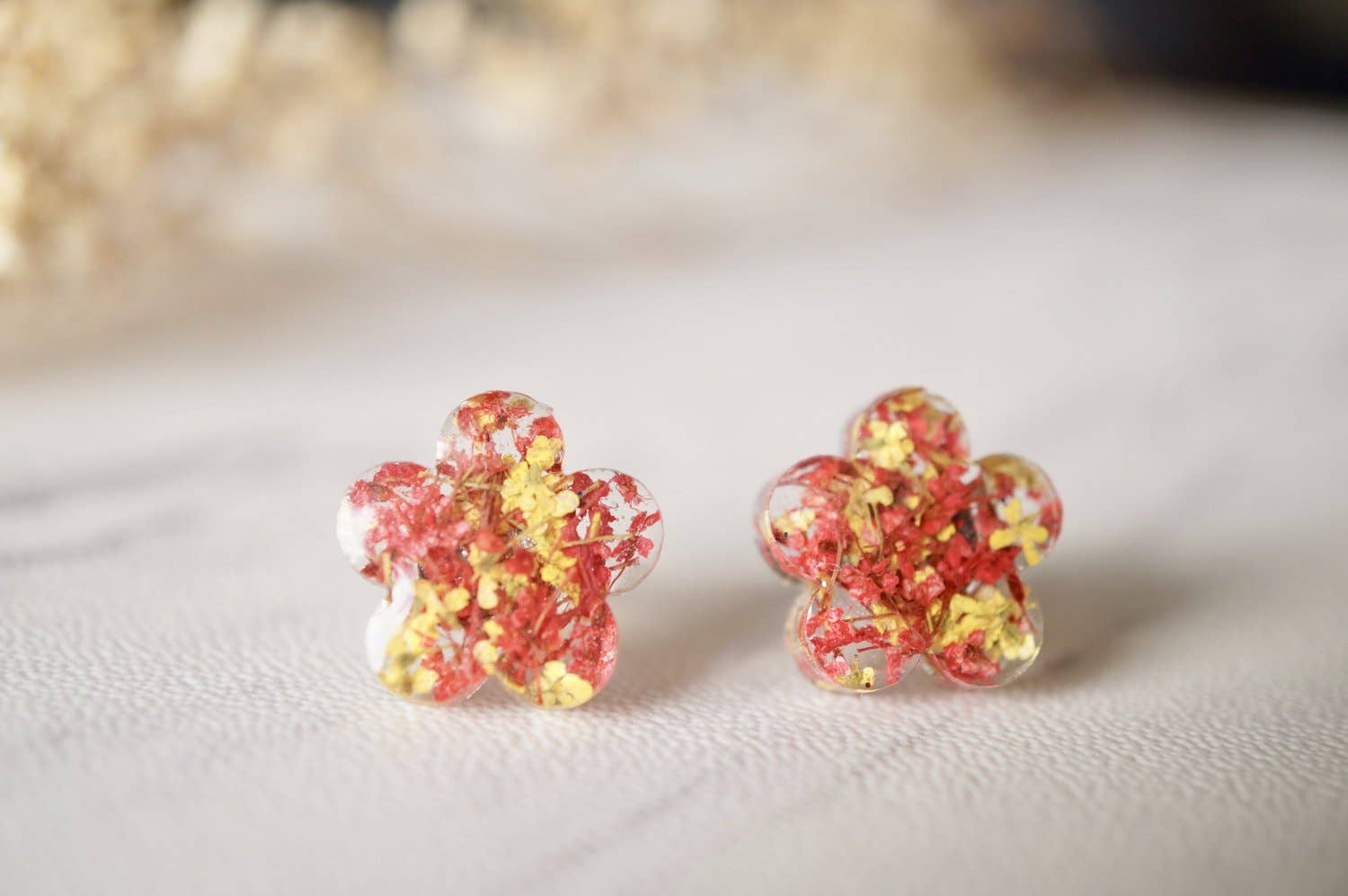 Ann + Joy - Wholesale Stud/Post Earrings - Flower Shaped Real Dried Flowers and Resin Stud Earrings0