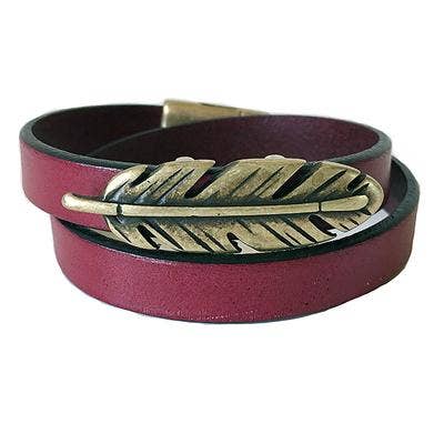 Prune - Plume Bracelet Cuir Laiton pour la vente par LIVE AHA