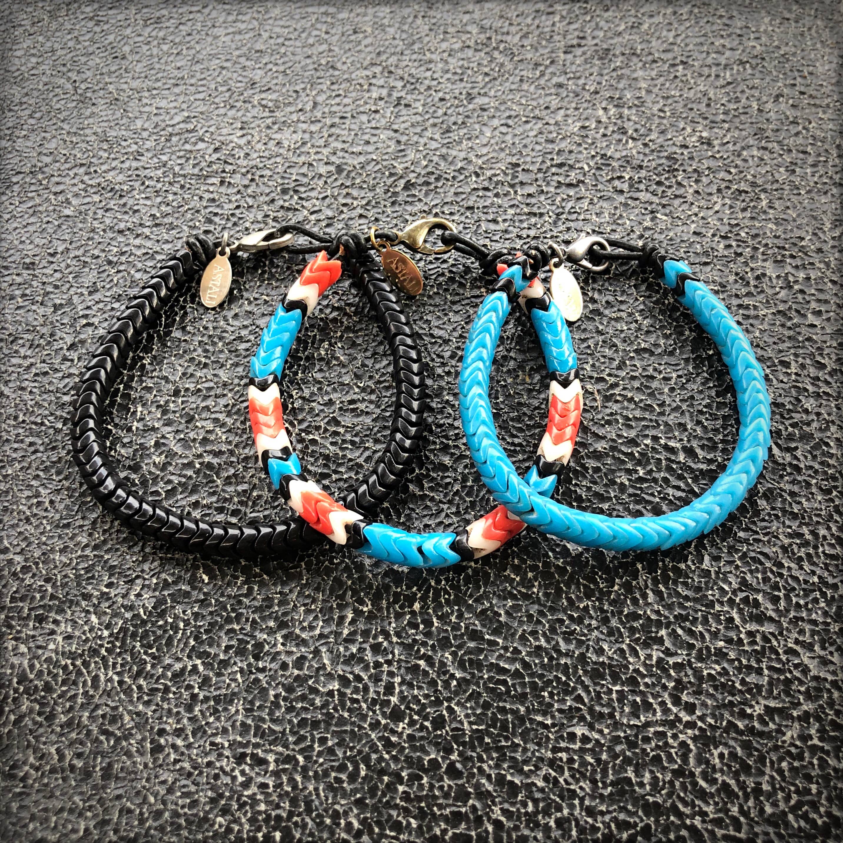 ASTALI - Vendita all'ingrosso Bracciale con perline - Bracciale in vetro Snake a perline Chevron modello Thunderbird3