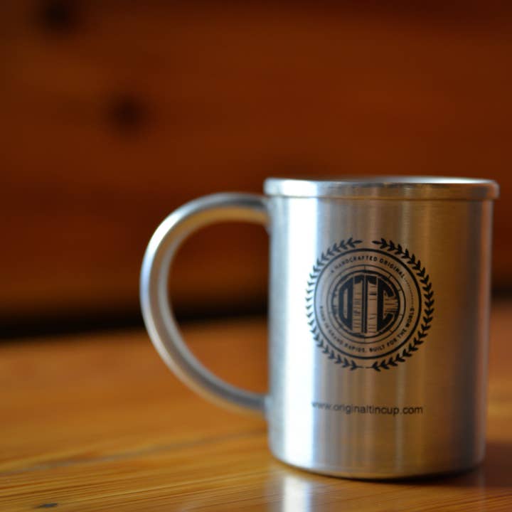 Lidar com copo de lata original grátis com logotipo de copo por atacado de Original Tin Cup Co.