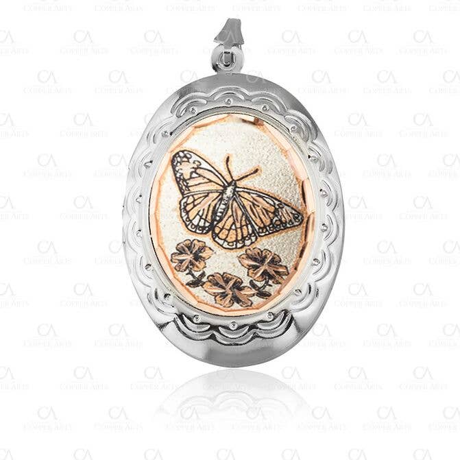 Collier médaillon unique papillon L 68 L-68 pour la vente par COPPER ARTS INC.