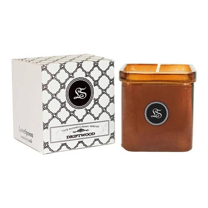 Bois flotté : Série Monogram pour la vente par Lovespoon Candles, Inc.