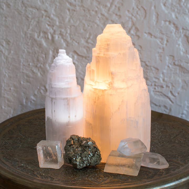 Hiouchi Jewels | Rose & Bolt Grateful Dead Jewelry - Wholesale Accent/Desk Lamp - Small Selenite Lamp1