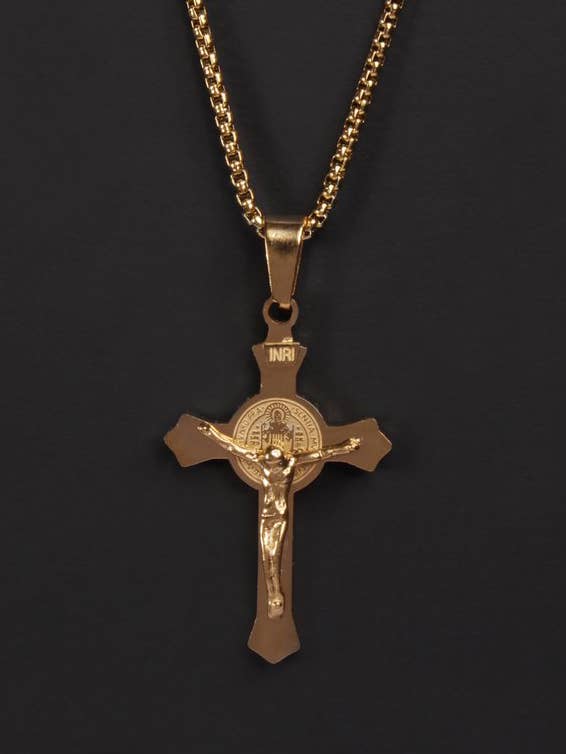 SMÅ GULD KRUCIFIX MÄNS HALSBAND för wholesale av We Are All Smith
